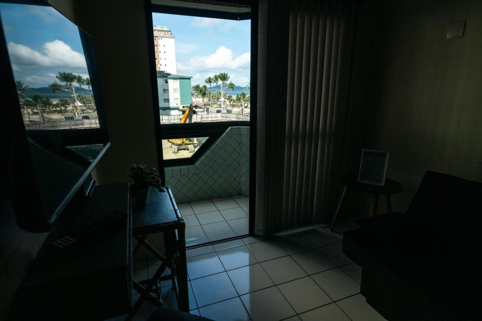 Frente Vista Mar Com Varanda Wi Fi 300Mbps E 10M Da Praia Da Tupi - Estacionamento Gratuito Praia Grande  Exterior foto